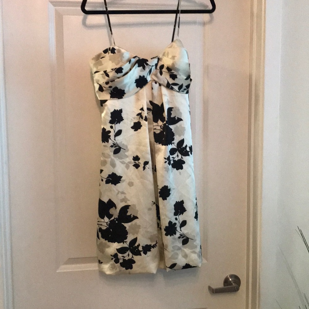 Perfect for attending weddings or formal event